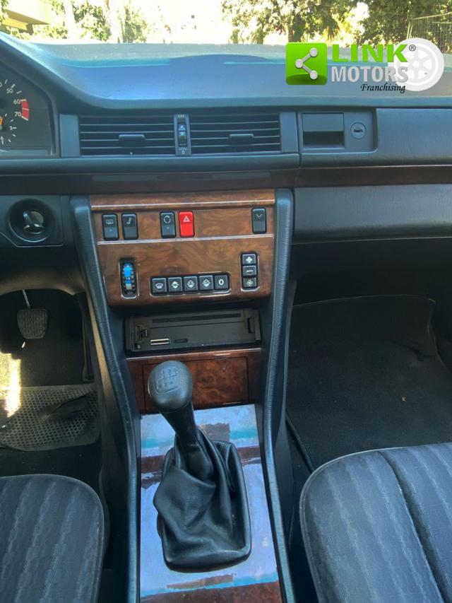 MERCEDES-BENZ 200 usata 30