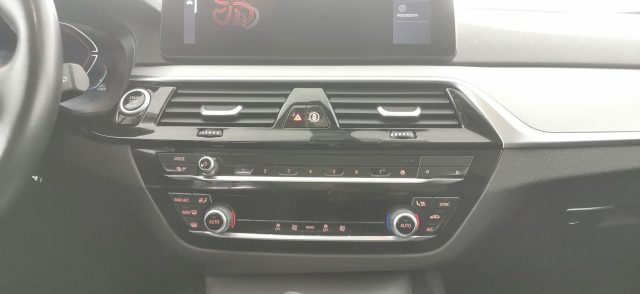 BMW 520 usata, con Freno di stazionamento elettrico