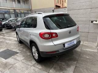 VOLKSWAGEN Tiguan usata, con Airbag laterali