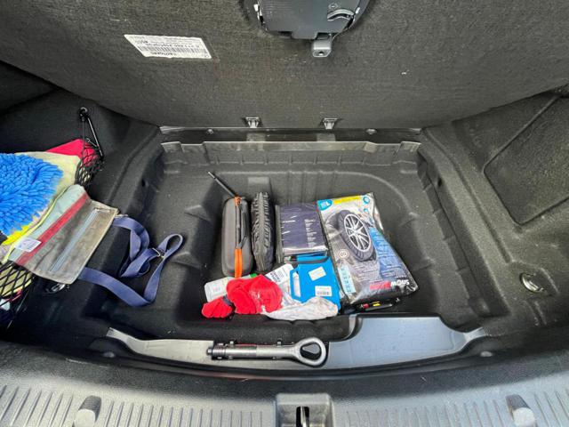 MERCEDES-BENZ E 220 usata, con Fendinebbia