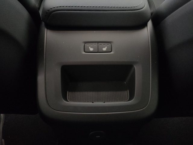 VOLVO XC60 usata, con Volante in pelle