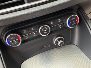 ALFA ROMEO Stelvio usata, con Park Distance Control