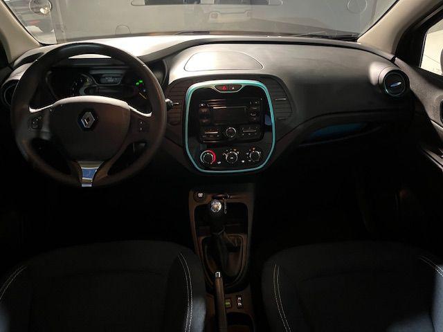 RENAULT Captur usata, con Autoradio