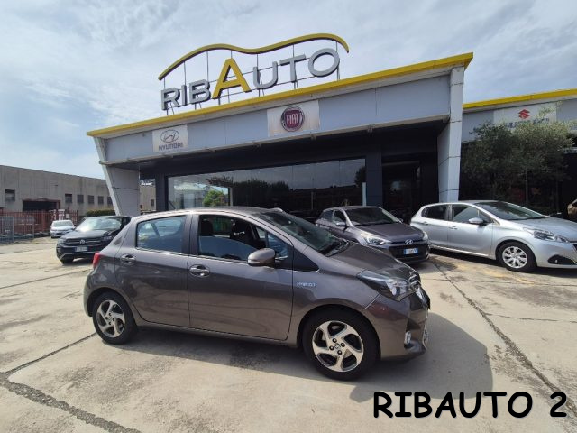 TOYOTA Yaris usata, con Cerchi in lega