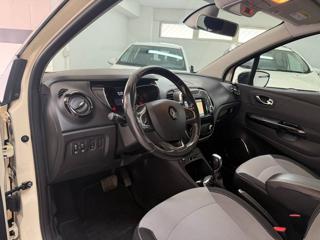 RENAULT Captur usata, con Autoradio