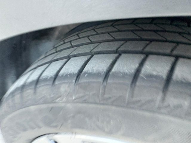 PEUGEOT 3008 usata, con Fari Xenon