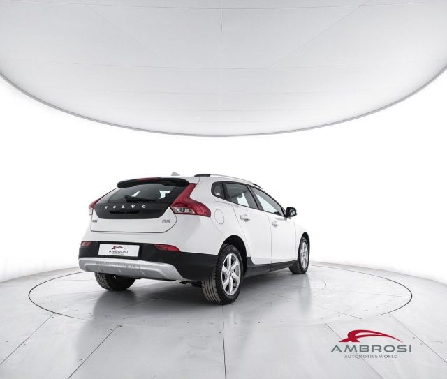 VOLVO V40 Cross Country usata 2