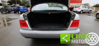 MERCEDES-BENZ E 200 usata, con Controllo trazione