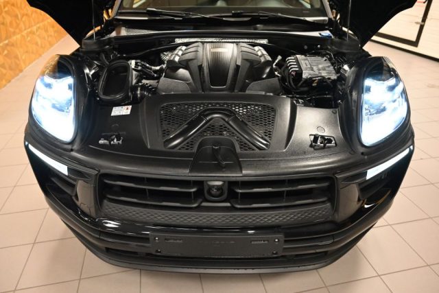PORSCHE Macan usata 212