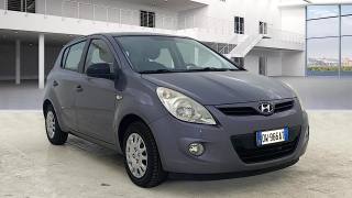 HYUNDAI i20 usata, con Airbag laterali