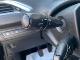 PEUGEOT 2008 usata, con Sensori di parcheggio posteriori
