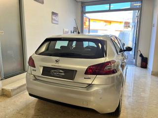 PEUGEOT 308 usata, con Airbag laterali