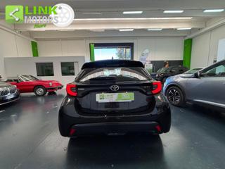 TOYOTA Yaris usata, con Autoradio