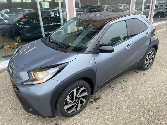 TOYOTA Aygo X usata, con Autoradio