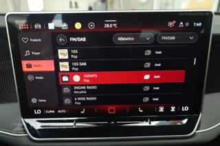 VOLKSWAGEN Passat usata, con Climatizzatore automatico, 3 zone