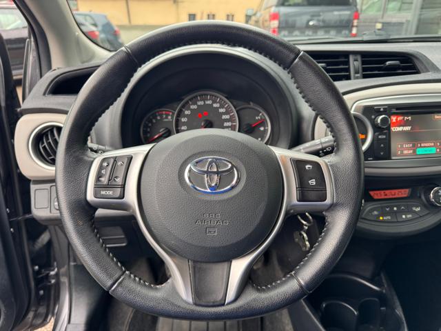 TOYOTA Yaris usata, con Cerchi in lega