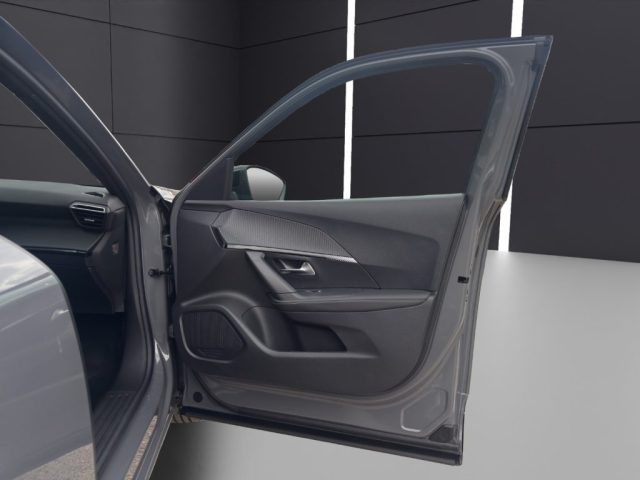 PEUGEOT 2008 usata, con Specchietti laterali elettrici