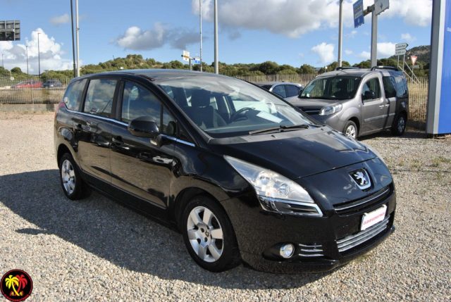 PEUGEOT 5008 usata, con Airbag