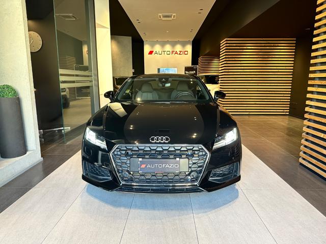 AUDI TT usata, con Leve al volante