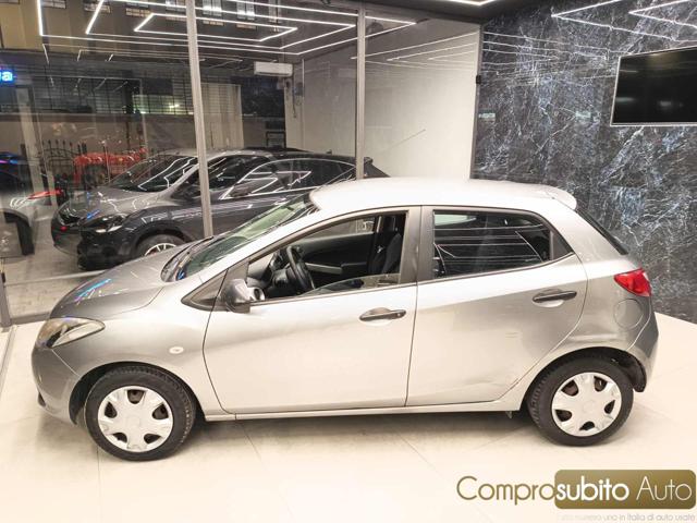 MAZDA 2 usata, con Airbag testa