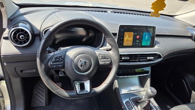 MG HS usata, con Volante in pelle