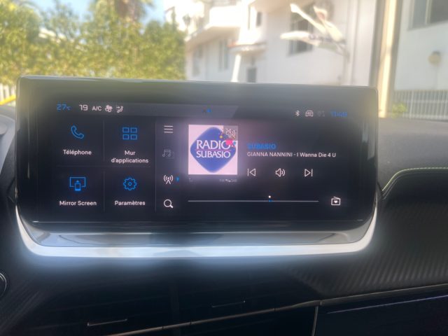 PEUGEOT 2008 usata, con Vetri oscurati