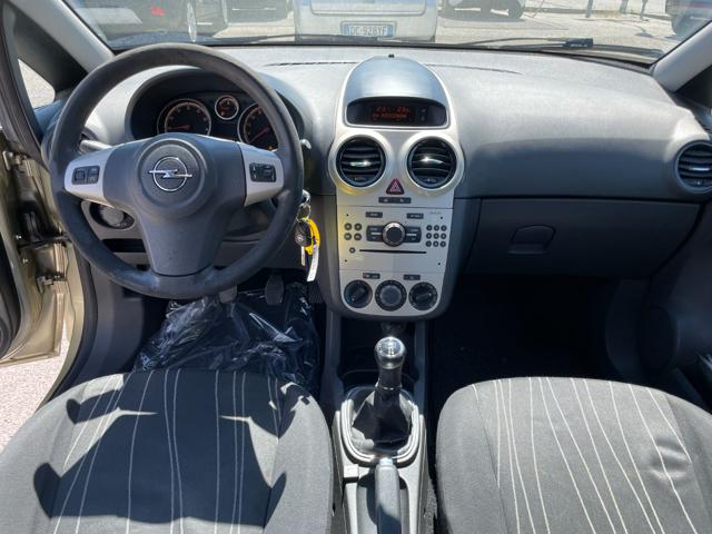 OPEL Corsa usata, con Climatizzatore
