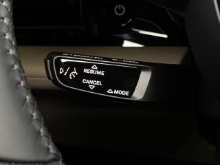 PORSCHE Taycan usata, con Park Distance Control