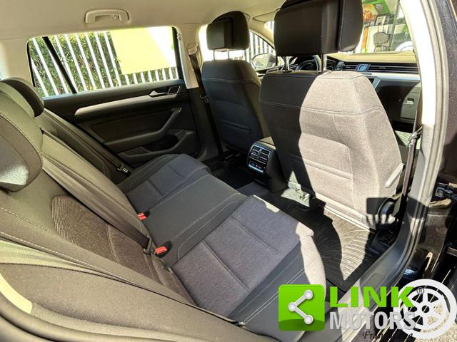 VOLKSWAGEN Passat Variant usata, con Bluetooth