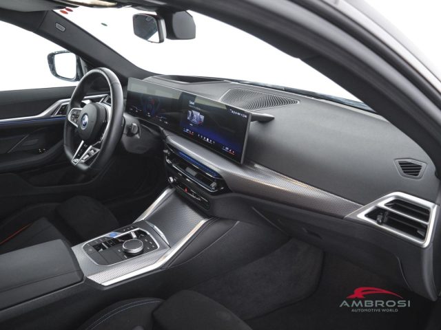 BMW i4 usata 11