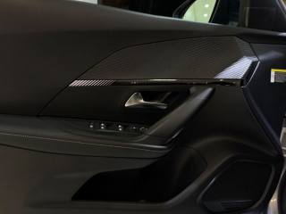 PEUGEOT 2008 usata, con Sensori di parcheggio posteriori