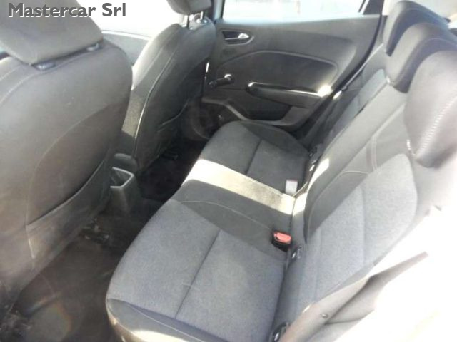 RENAULT Clio usata, con Alzacristalli elettrici