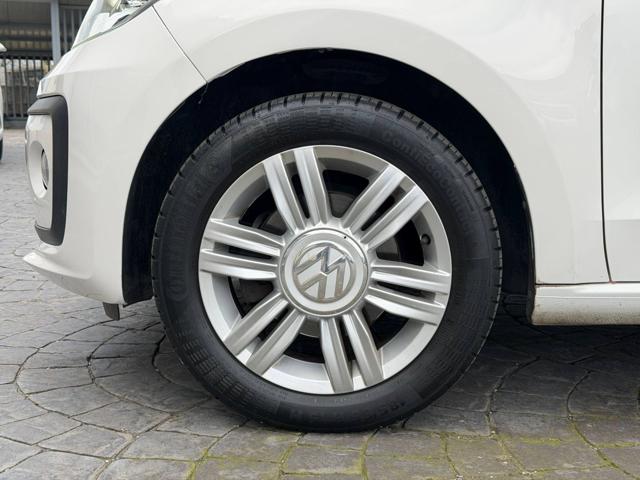 VOLKSWAGEN up! usata, con Fendinebbia
