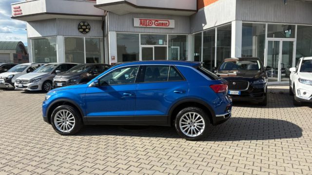 VOLKSWAGEN T-Roc usata, con Autoradio