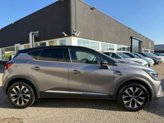 RENAULT Captur usata, con Alzacristalli elettrici