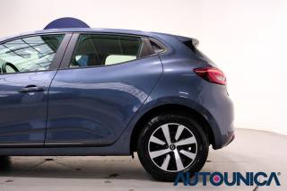 RENAULT Clio usata, con USB