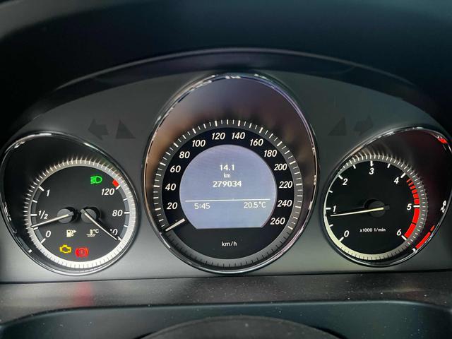 MERCEDES-BENZ C 200 usata, con Autoradio