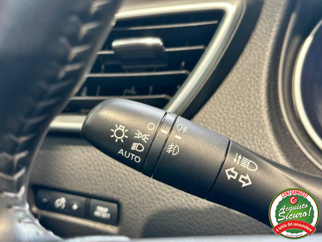 NISSAN Qashqai usata, con USB