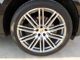 PORSCHE Macan usata, con Autoradio