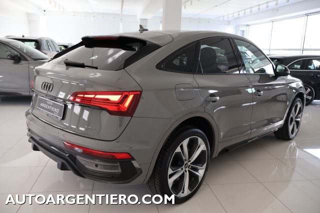 AUDI Q5 usata, con Sensori di parcheggio posteriori