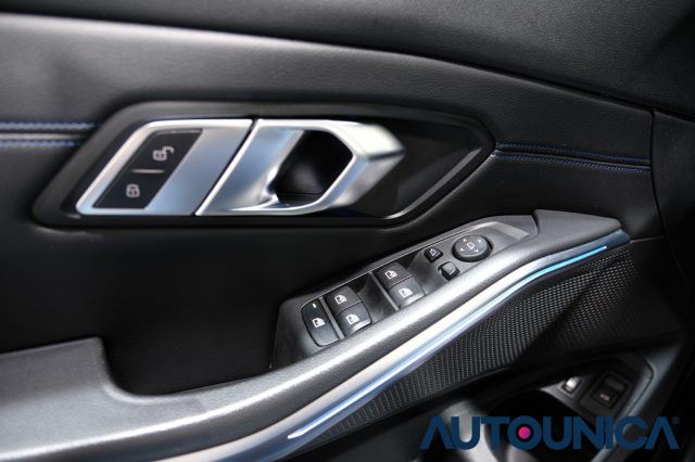 BMW 320 usata, con Isofix