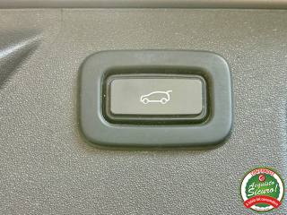 LAND ROVER Discovery Sport usata, con Touch screen