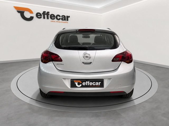 OPEL Astra usata, con Alzacristalli elettrici