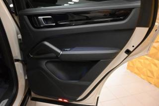 PORSCHE Cayenne usata 157