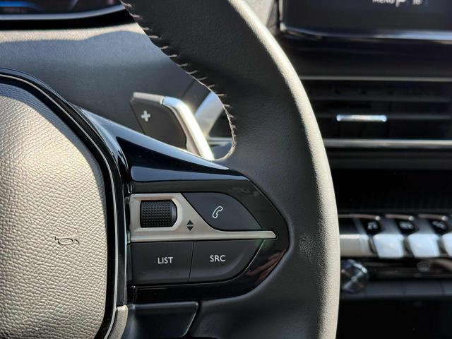 PEUGEOT 3008 usata, con Telecamera per parcheggio assistito