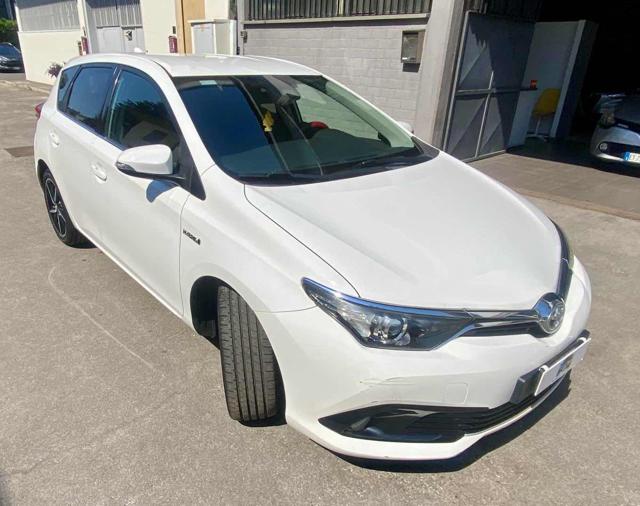 TOYOTA Auris usata 2