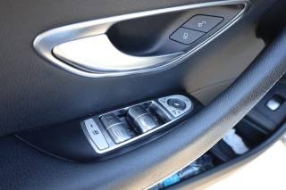 MERCEDES-BENZ E 220 usata, con Supporto lombare