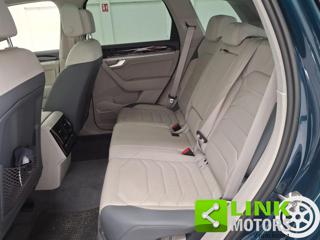 VOLKSWAGEN Touareg usata, con Boardcomputer