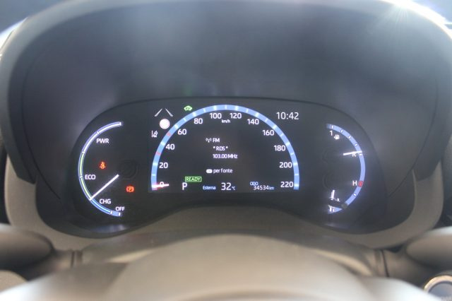 TOYOTA Yaris Cross usata, con Sistema di navigazione