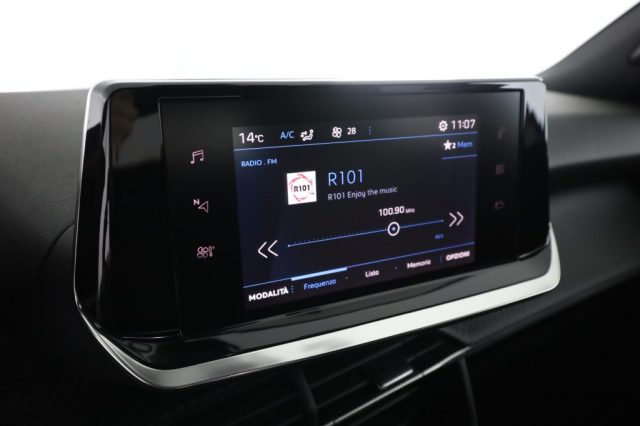 PEUGEOT 2008 usata 10